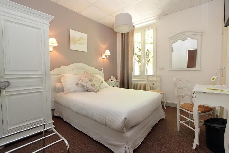 1 bedroom, in-room safe, desk, soundproofing