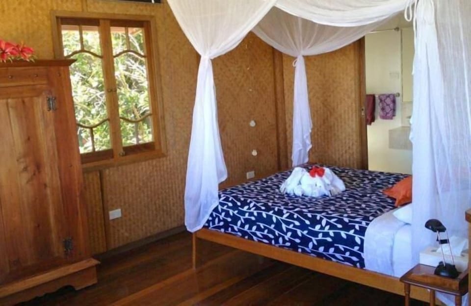 Desk, iron/ironing board, cribs (surcharge), WiFi (free)