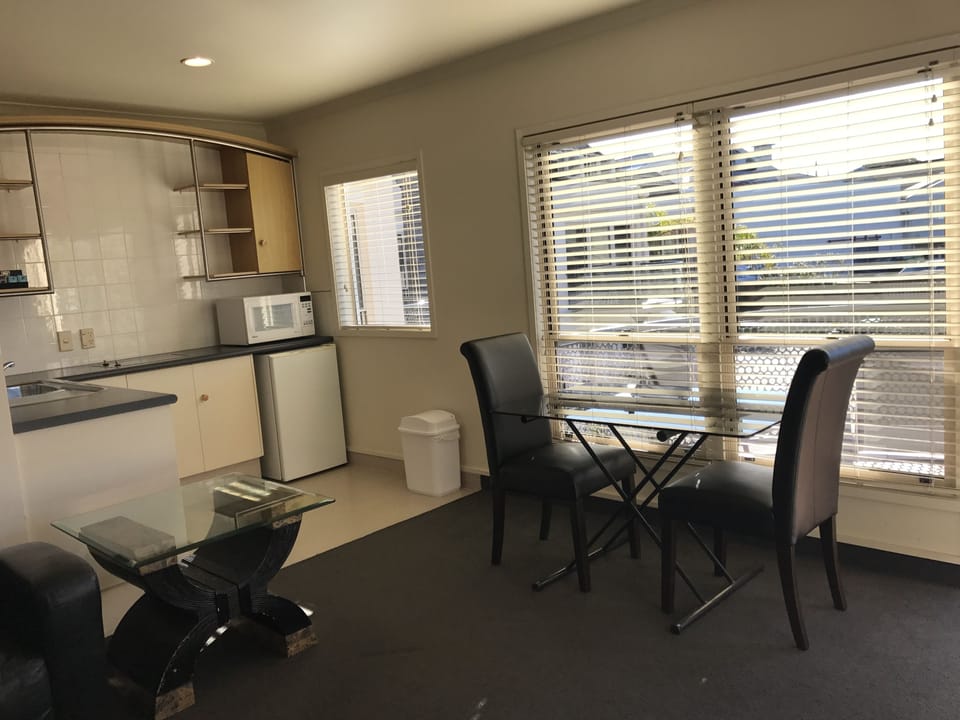 One Bedroom Unit | Private kitchenette | Fridge, electric kettle
