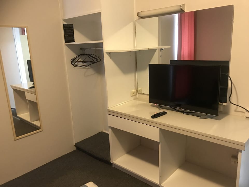 Family Suite, 2 Bedrooms, Non Smoking, Shared Bathroom (2 Room Family Unit) | Television