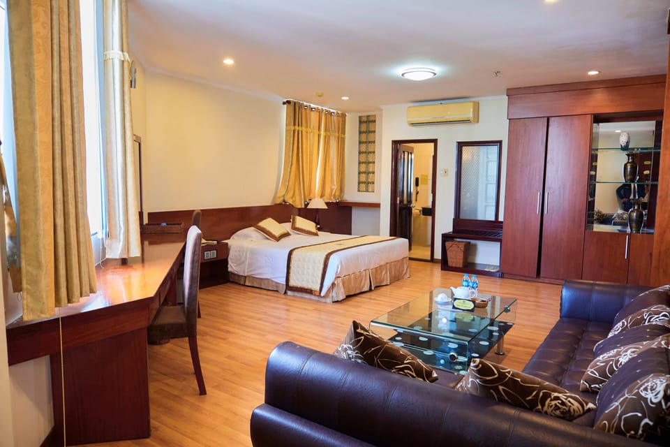 Minibar, in-room safe, desk, blackout drapes