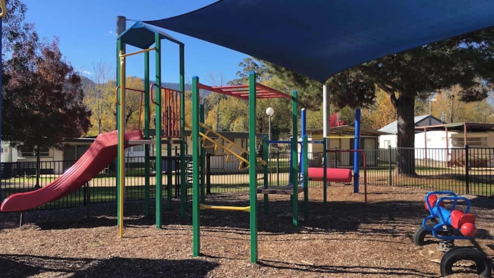 Discovery Parks - Mount Buffalo Campground/ 
RV Resort in Porepunkah