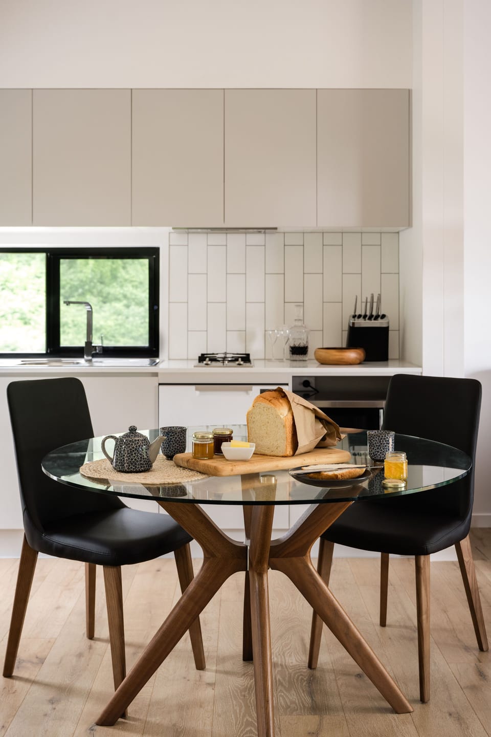 Cottage | Private kitchen | Espresso maker, coffee/tea maker, fridge, microwave