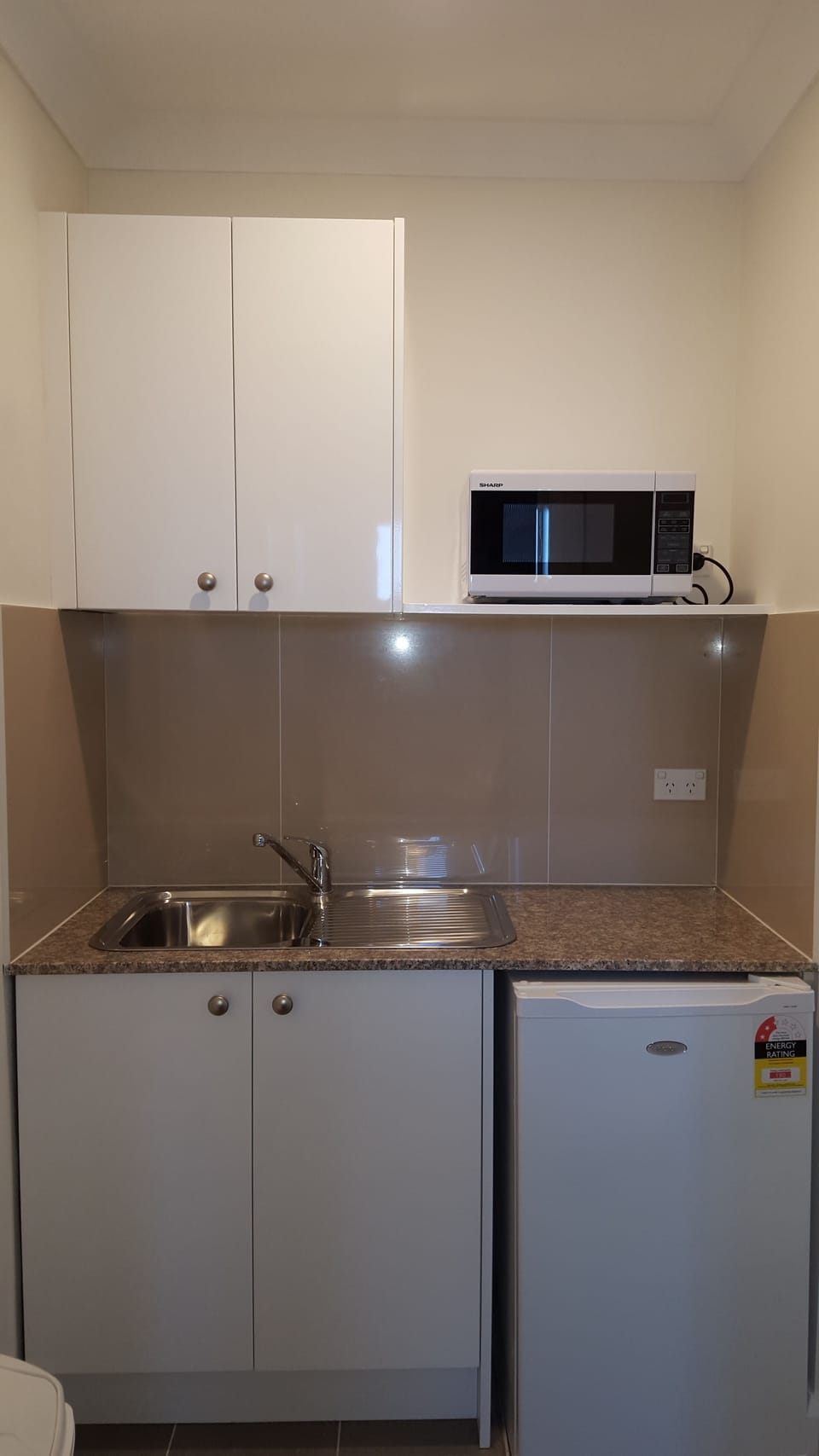 Coffee/tea maker, fridge, microwave, electric kettle