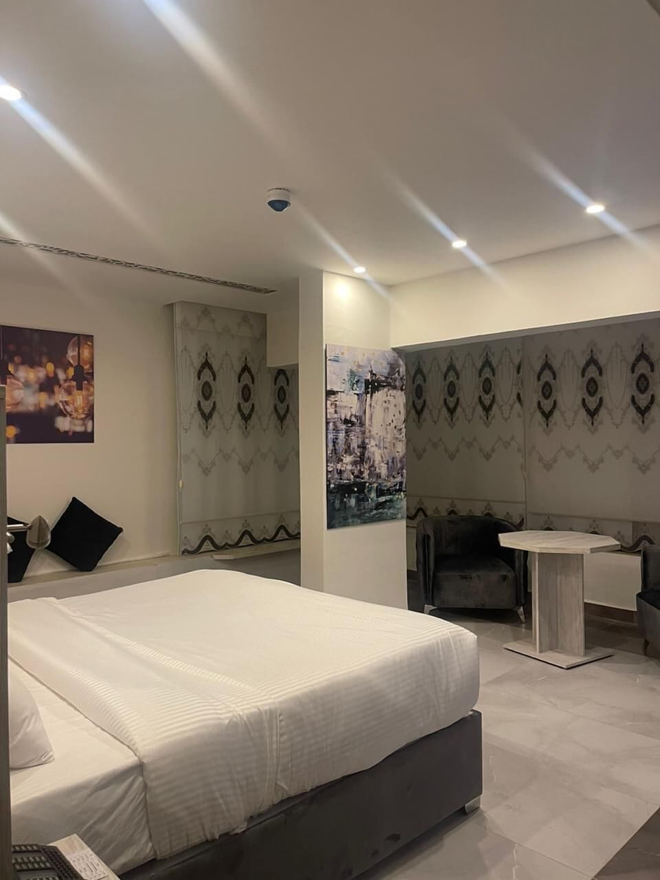 Panoramic Room | Select Comfort beds, desk, soundproofing