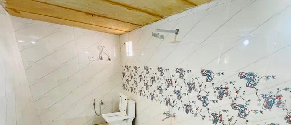 Tent | Bathroom | Shower, free toiletries, towels, soap