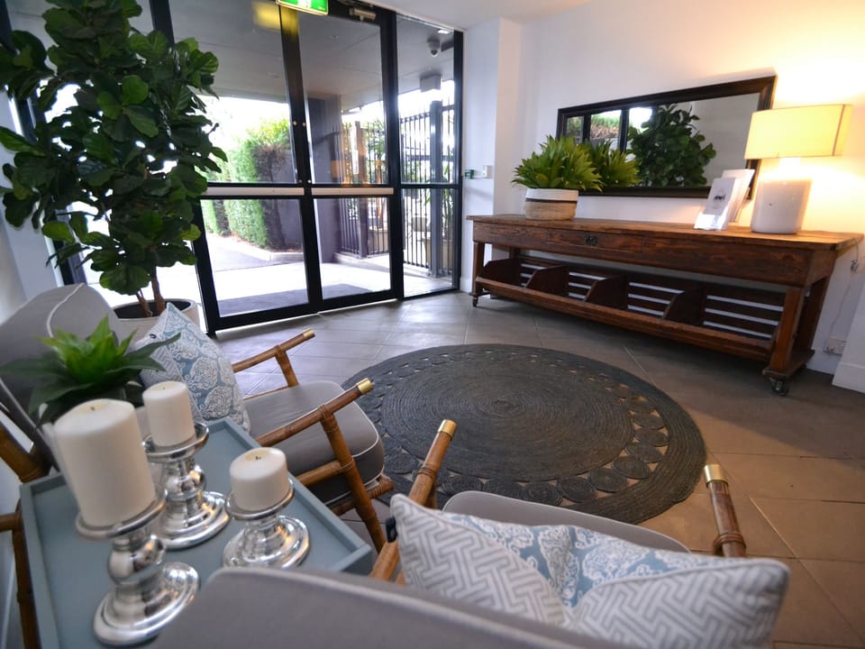 Crossroads Hotel Liverpool Hotel in Casula