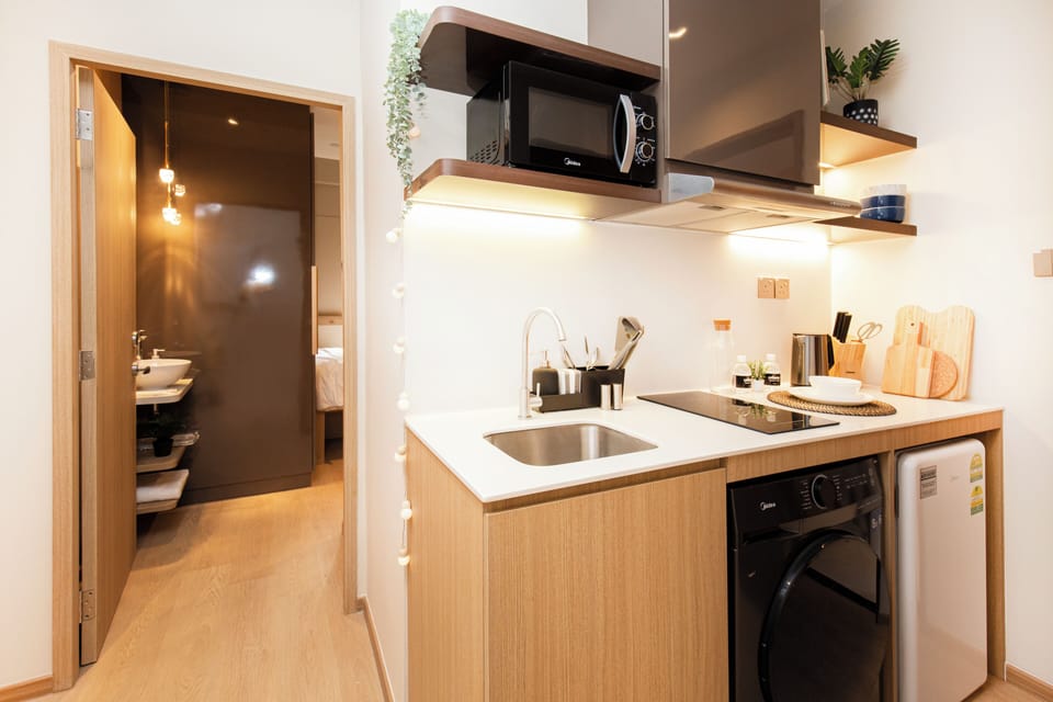 Master Double Studio | In-room safe, desk, blackout drapes, WiFi (free)