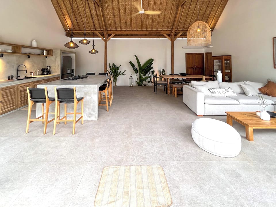 Deluxe Villa | Living area