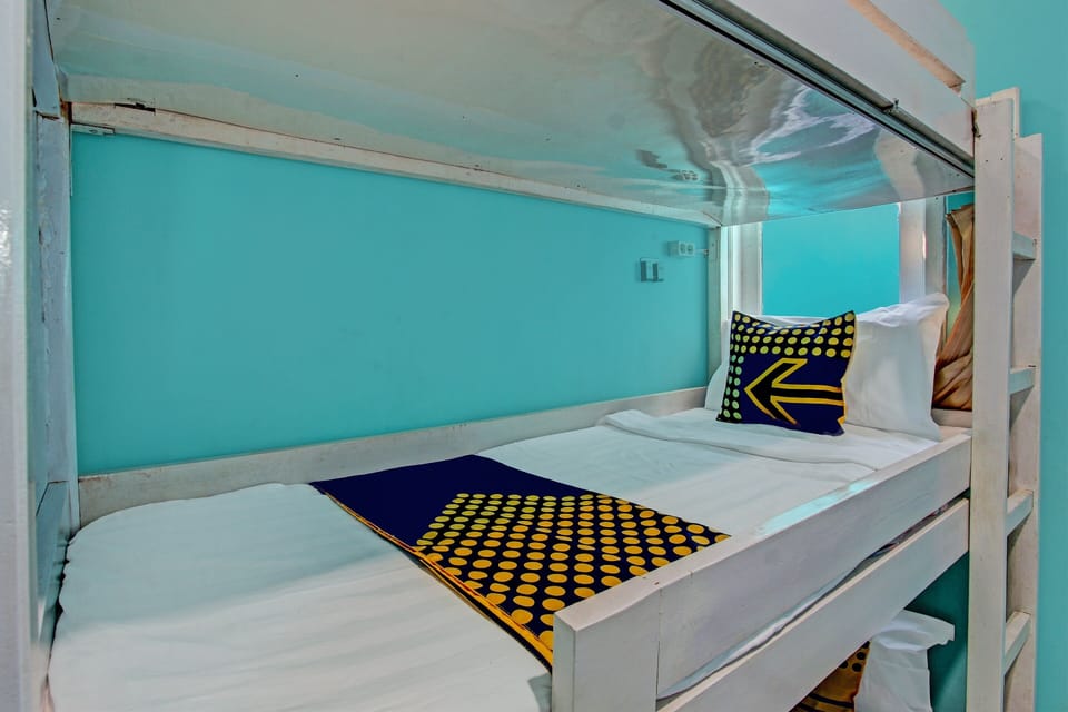 Economy Single Room | Bed sheets