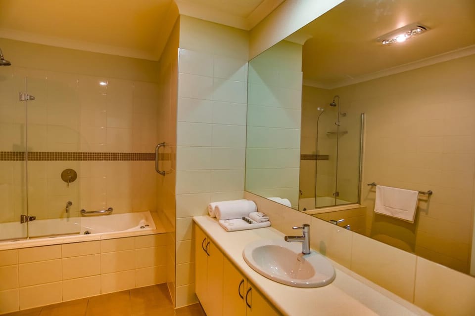 Murray Waters Motor Inn & Apartments Motel in Barham