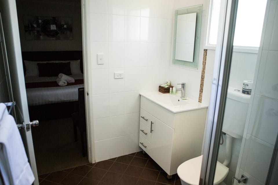 Colonial Lodge Motor Inn Yass Motel in Yass