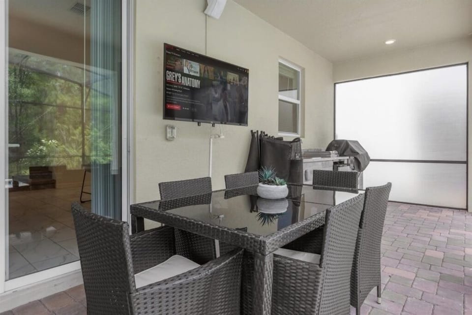 House, Multiple Bedrooms | In-room dining