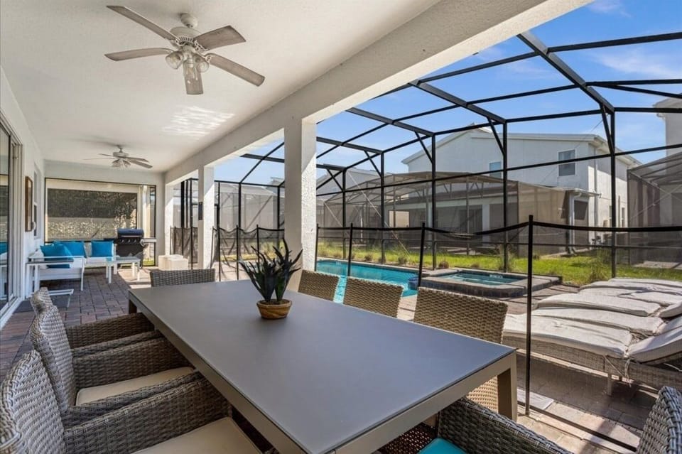 House, Multiple Bedrooms | Property grounds