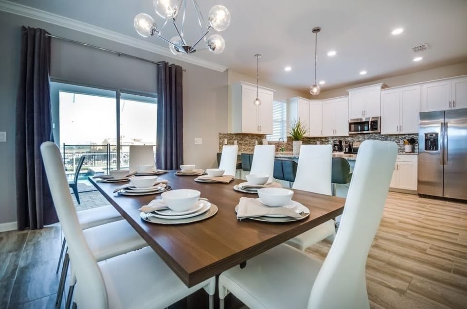 House, Multiple Bedrooms | In-room dining