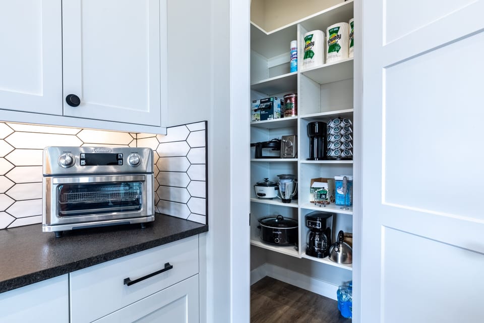 House, 2 Bedrooms | Private kitchen | Coffee/tea maker, fridge, oven, toaster