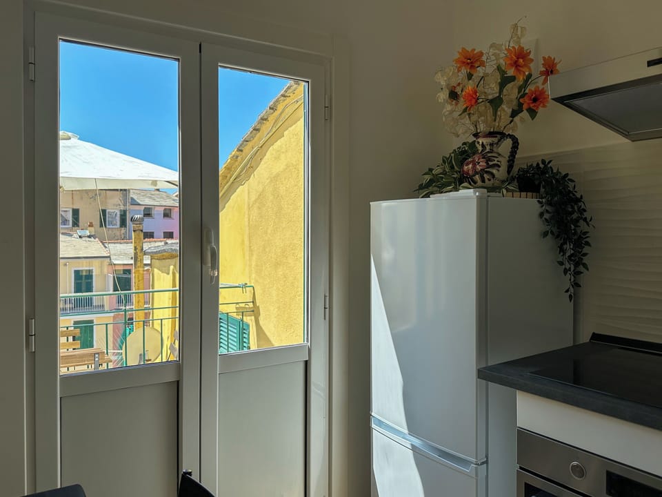 Apartment, 2 Bedrooms, Terrace, Beachside | Private kitchen | Full-size fridge, microwave, oven, stovetop