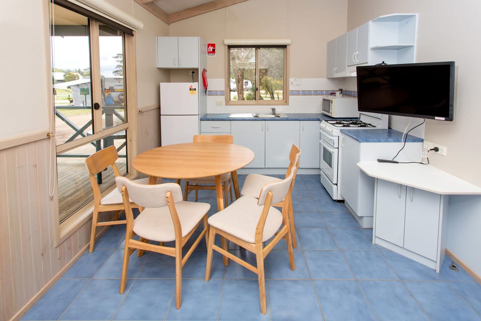 Villa - Daily | Private kitchen | Coffee/tea maker, full-size fridge, microwave, stovetop
