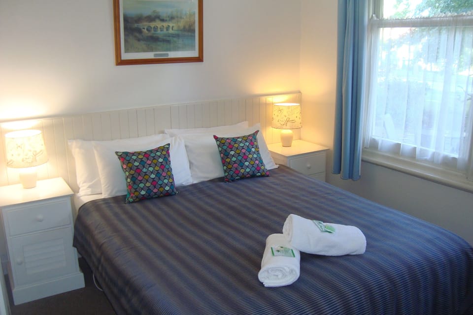 Standard Studio, Non Smoking (Unit 3 - Studio) | 1 bedroom, bed sheets