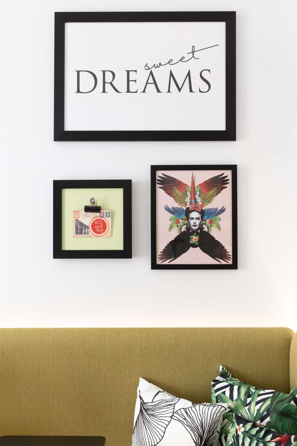 Room, 1 King Bed | Living area | 55-inch flat-screen TV with digital channels