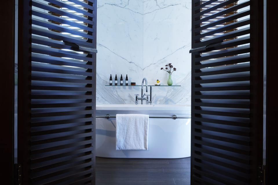 Presidential Suite | Bathroom | Rainfall showerhead, eco-friendly toiletries, hair dryer, bathrobes