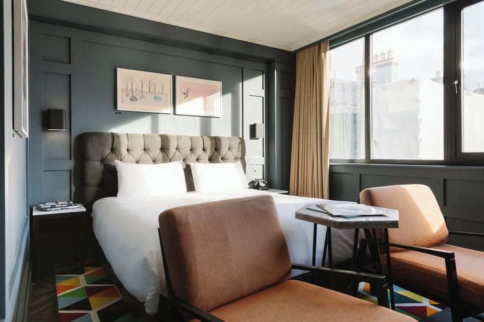 Egyptian cotton sheets, premium bedding, pillowtop beds, minibar
