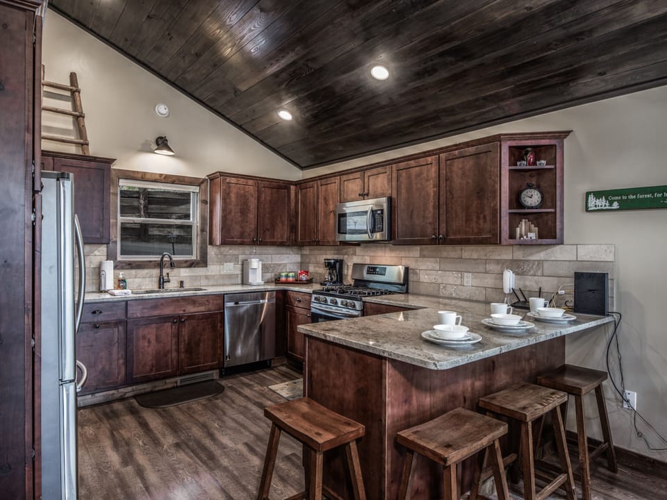 Studio (3 Bedrooms) | Property amenity