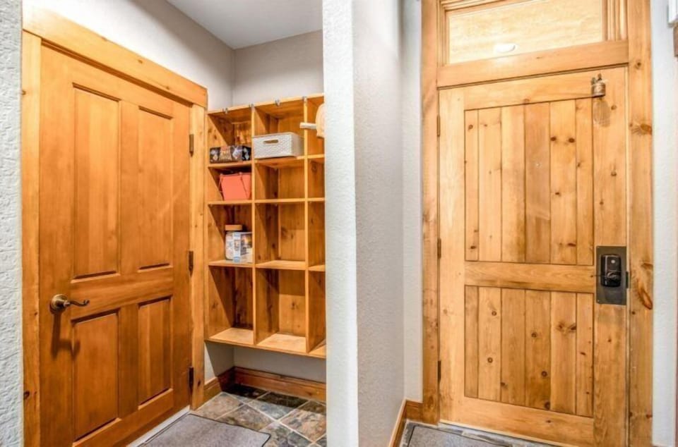 Condo (Lovely townhome a half-mile from Keys) | Exterior