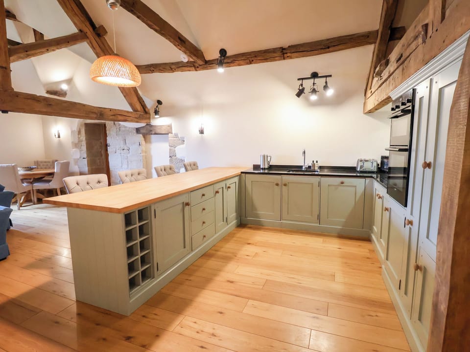 Fridge, dishwasher, electric kettle, toaster