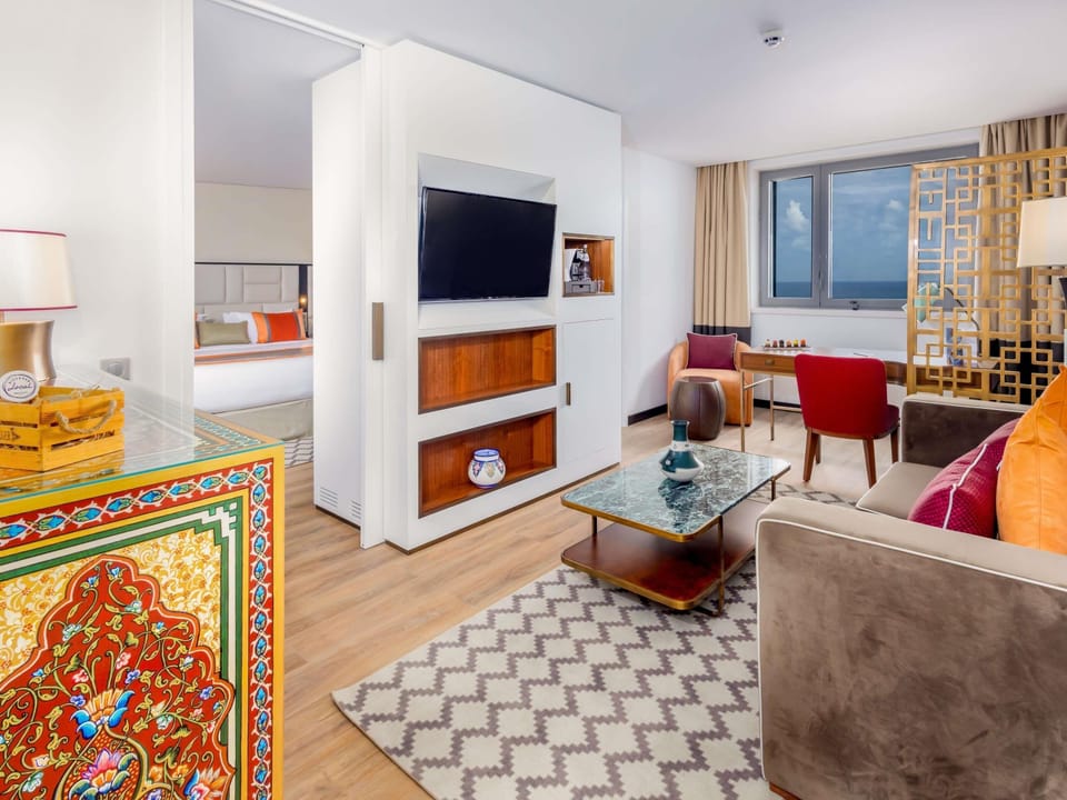 Junior Suite, 1 King Bed with Sofa bed, Ocean View | Premium bedding, minibar, in-room safe, soundproofing