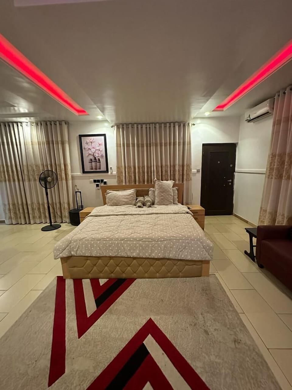 Executive Room | Free WiFi