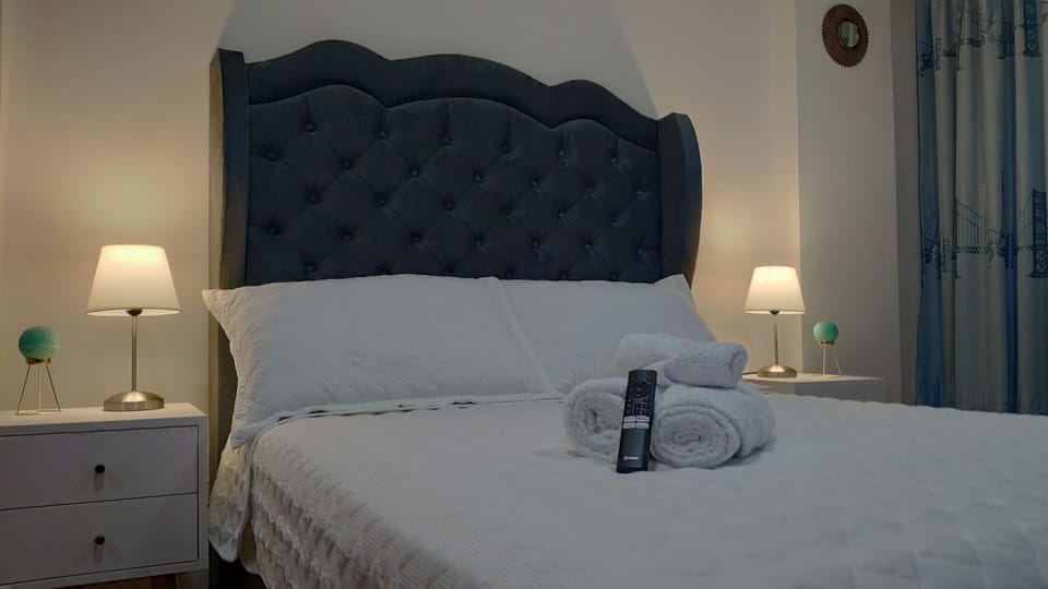 1 bedroom, iron/ironing board, WiFi (free), bed sheets
