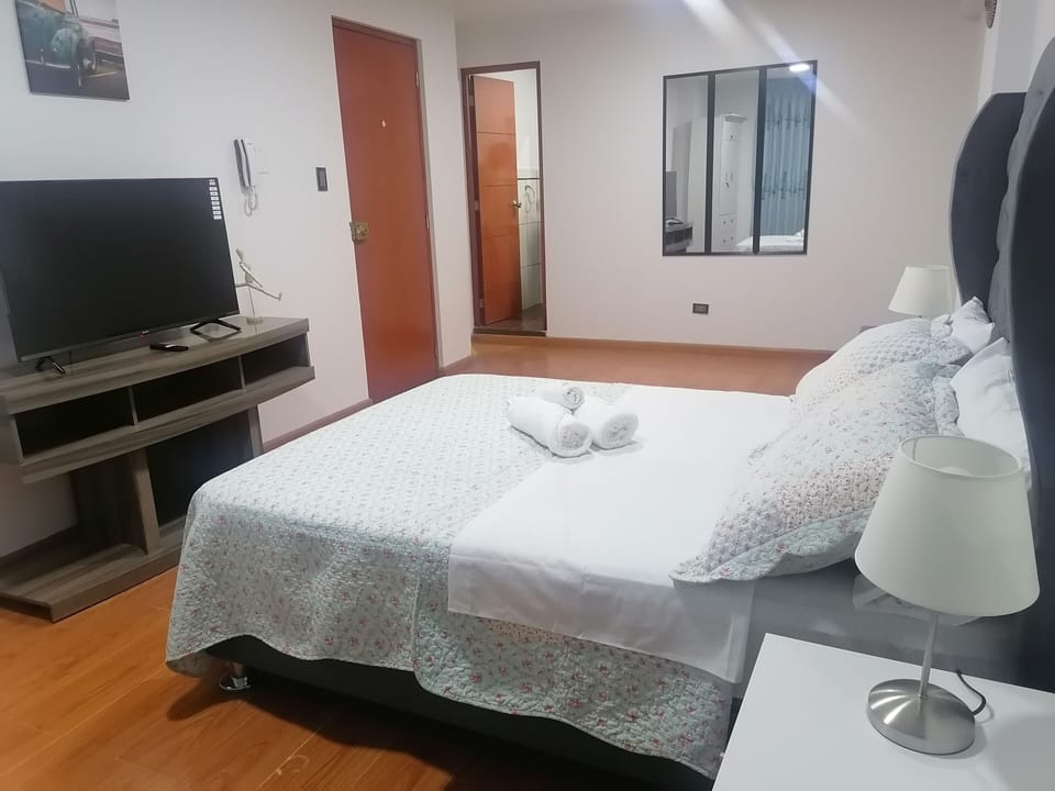 1 bedroom, iron/ironing board, WiFi (free), bed sheets