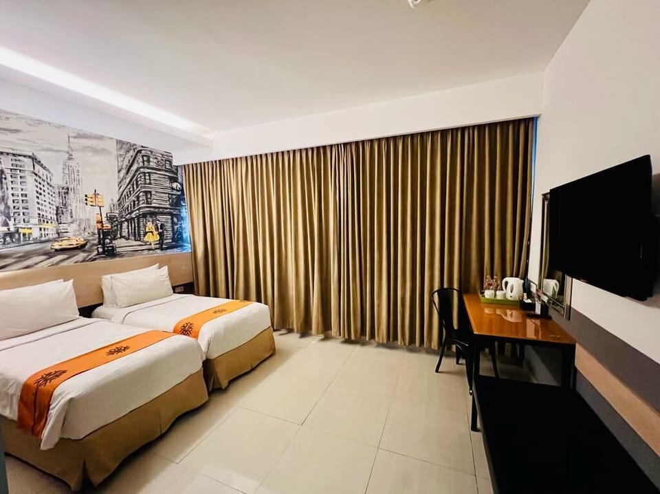 Suite | Premium bedding, desk, WiFi (free)