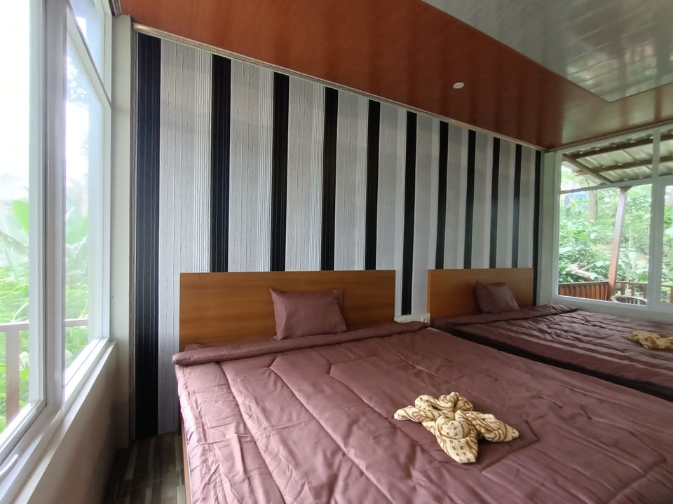 Family Room | Rollaway beds, free WiFi, bed sheets