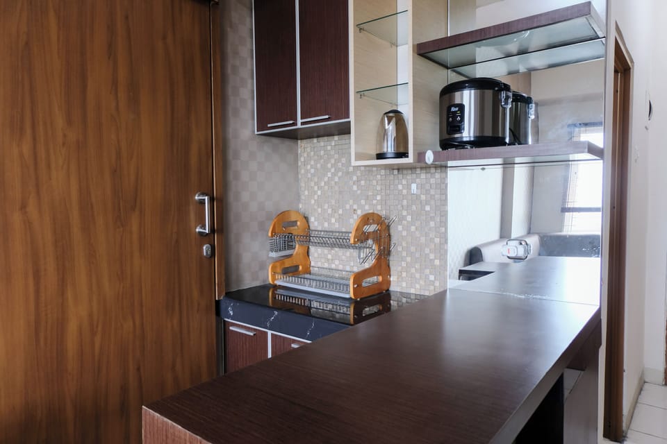Apartment | Private kitchen | Full-size fridge, stovetop