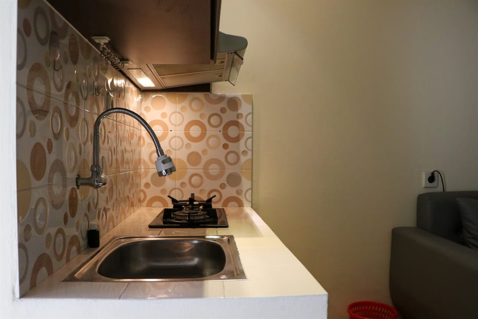 Apartment | Private kitchen | Full-size fridge, stovetop