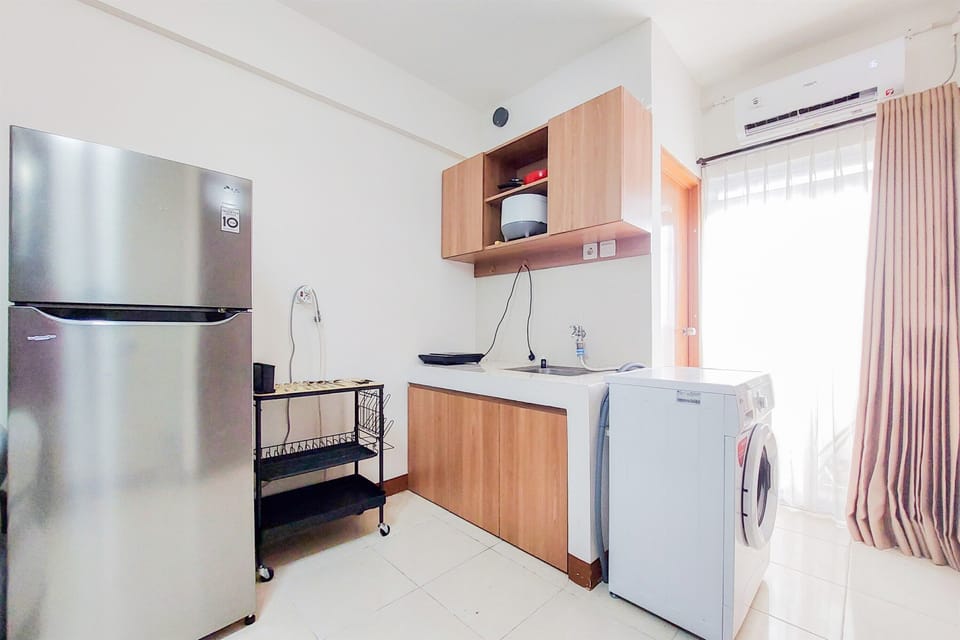 Apartment | Private kitchen | Full-size fridge, stovetop
