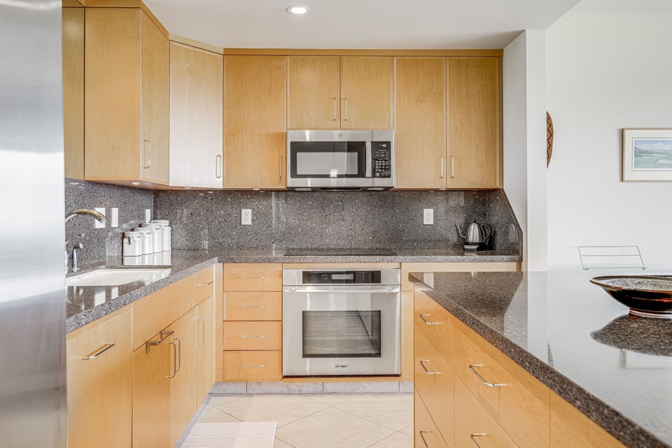 Condo, 2 Bedrooms | Private kitchen | Coffee/tea maker, fridge, oven, toaster