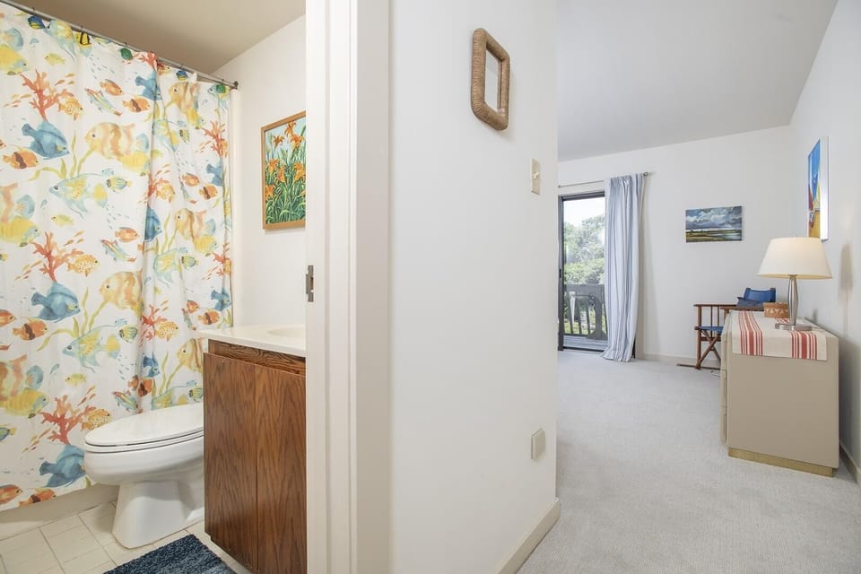 Ocean Grove J2 4 Bedroom Condo by RedAwning House in Pine Knoll Shores