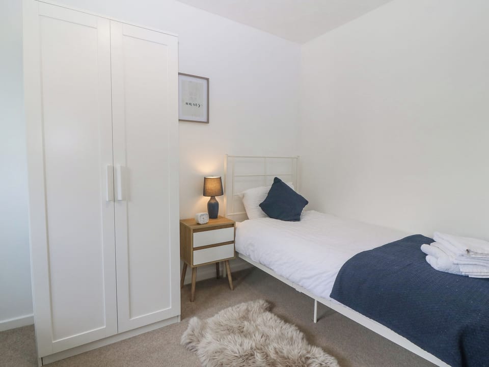 2 bedrooms, individually decorated, individually furnished, free WiFi