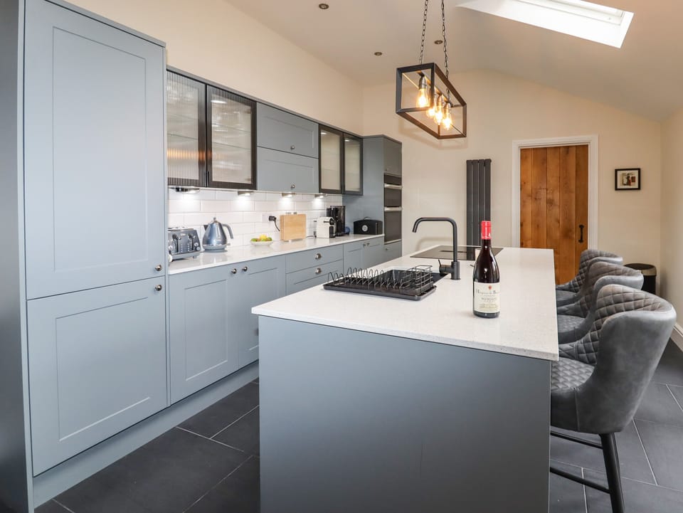 Cottage | Interior