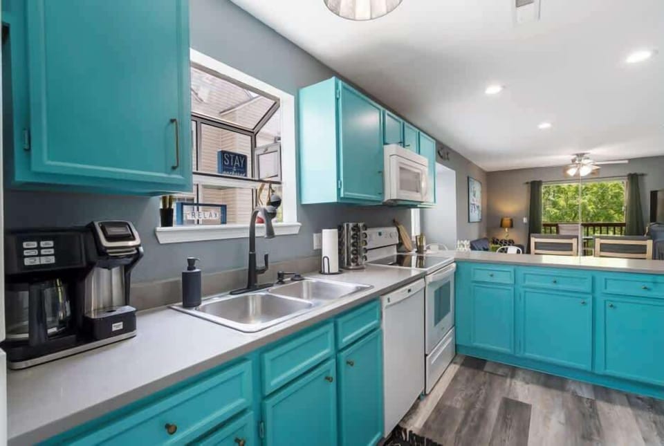 Condo, Multiple Beds, Balcony, Mountain View (Best of Branson) | Private kitchen | Coffee/tea maker, dining table