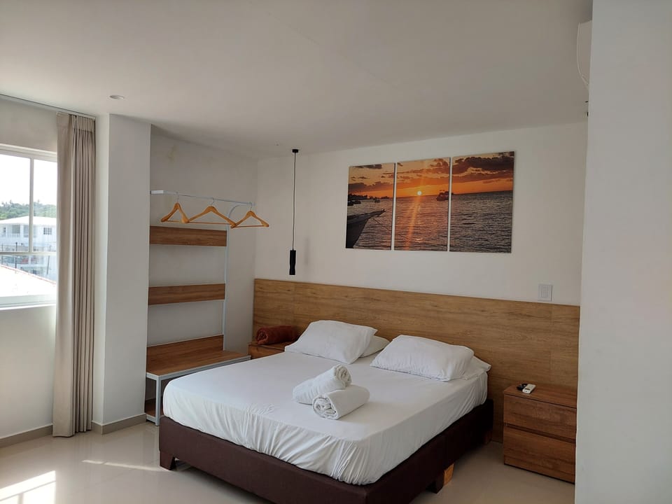 Double Room | In-room safe, individually furnished, free WiFi, bed sheets