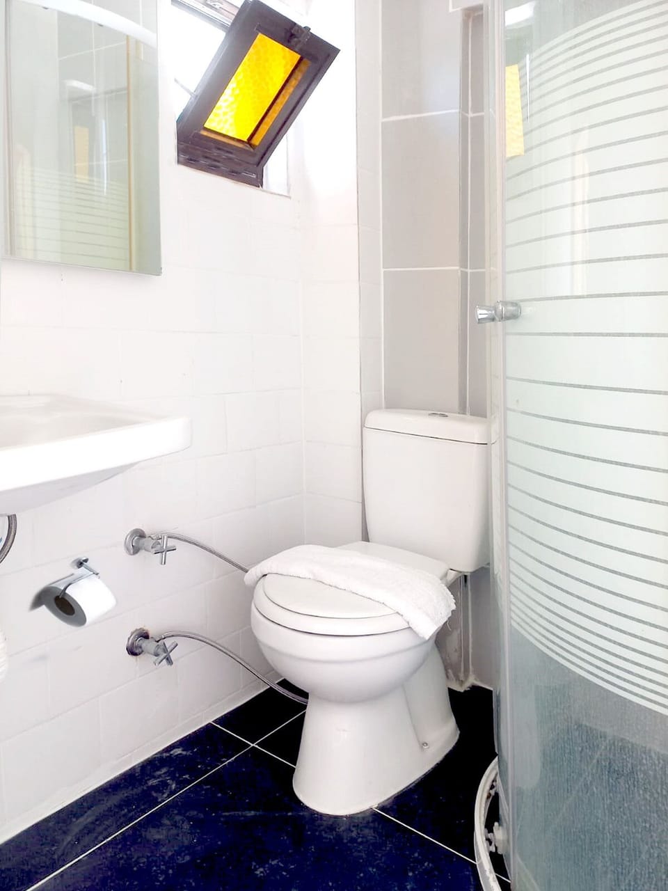 Standard Room | Bathroom | Hair dryer, slippers