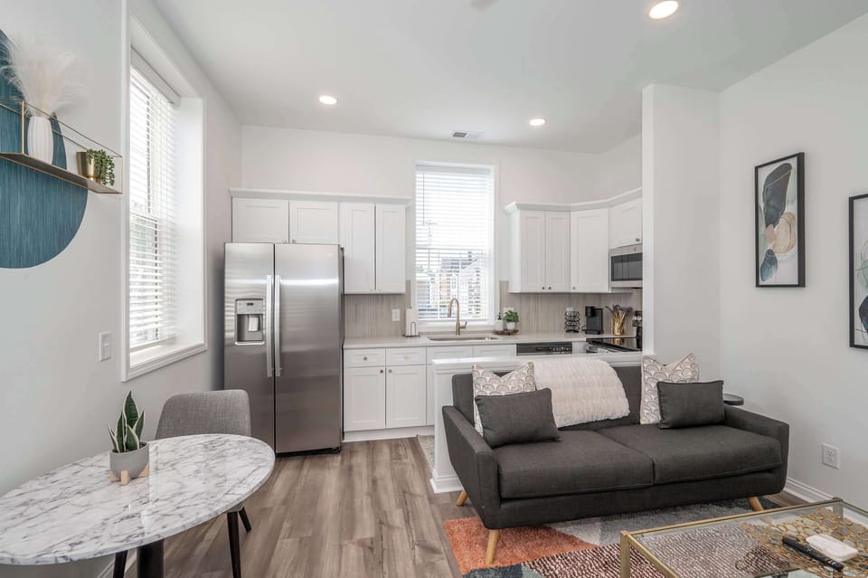 Condo, 1 Queen Bed, Kitchen, Garden View (Covington Charm 201 ) | Interior