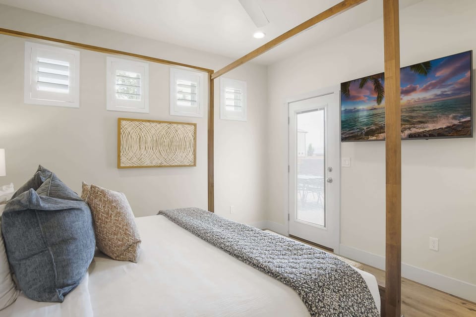 Townhome, Multiple Beds, Patio, Mountain View (Happy Hawaiian) | 3 bedrooms, individually decorated, individually furnished, free WiFi