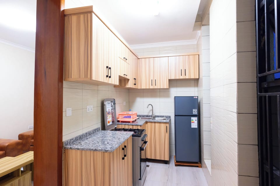 Executive Studio Suite | Desk, WiFi (free)