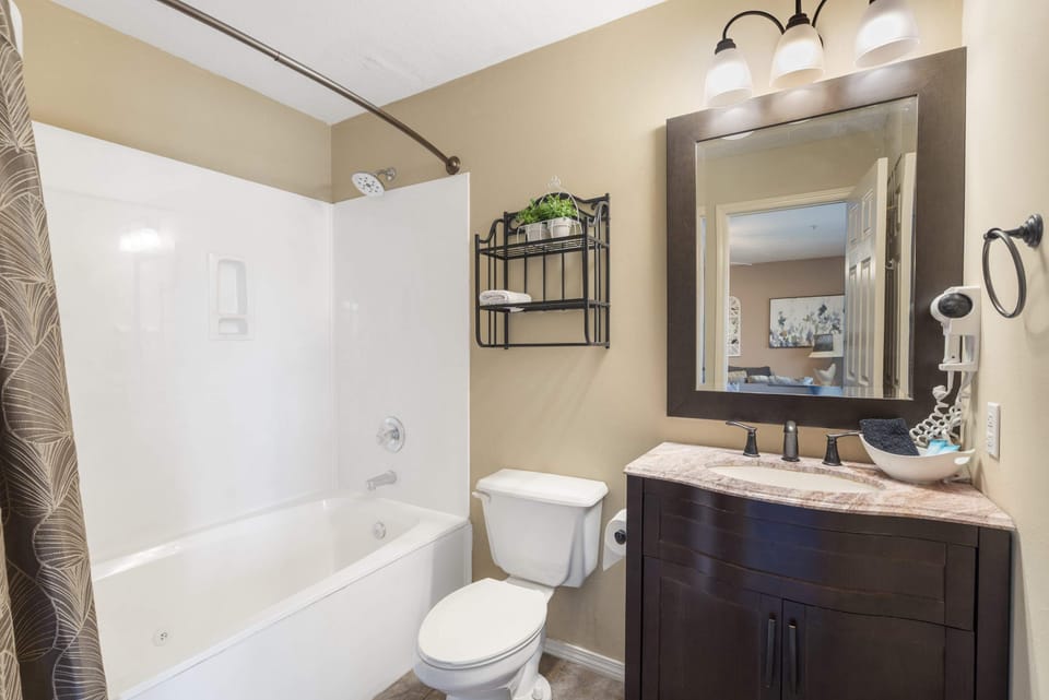 Pondview Cityscape - Best of Branson! Apartment in Branson