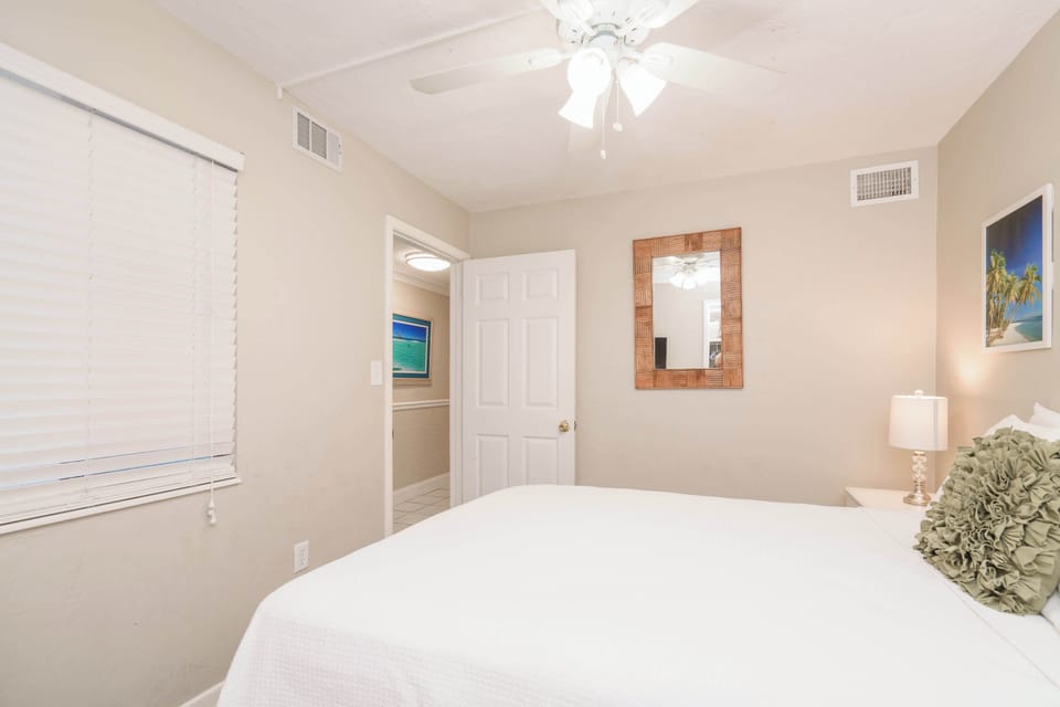 Condo, Multiple Beds, Balcony, Partial Ocean View (Sea Forever) | 3 bedrooms, individually decorated, individually furnished, free WiFi